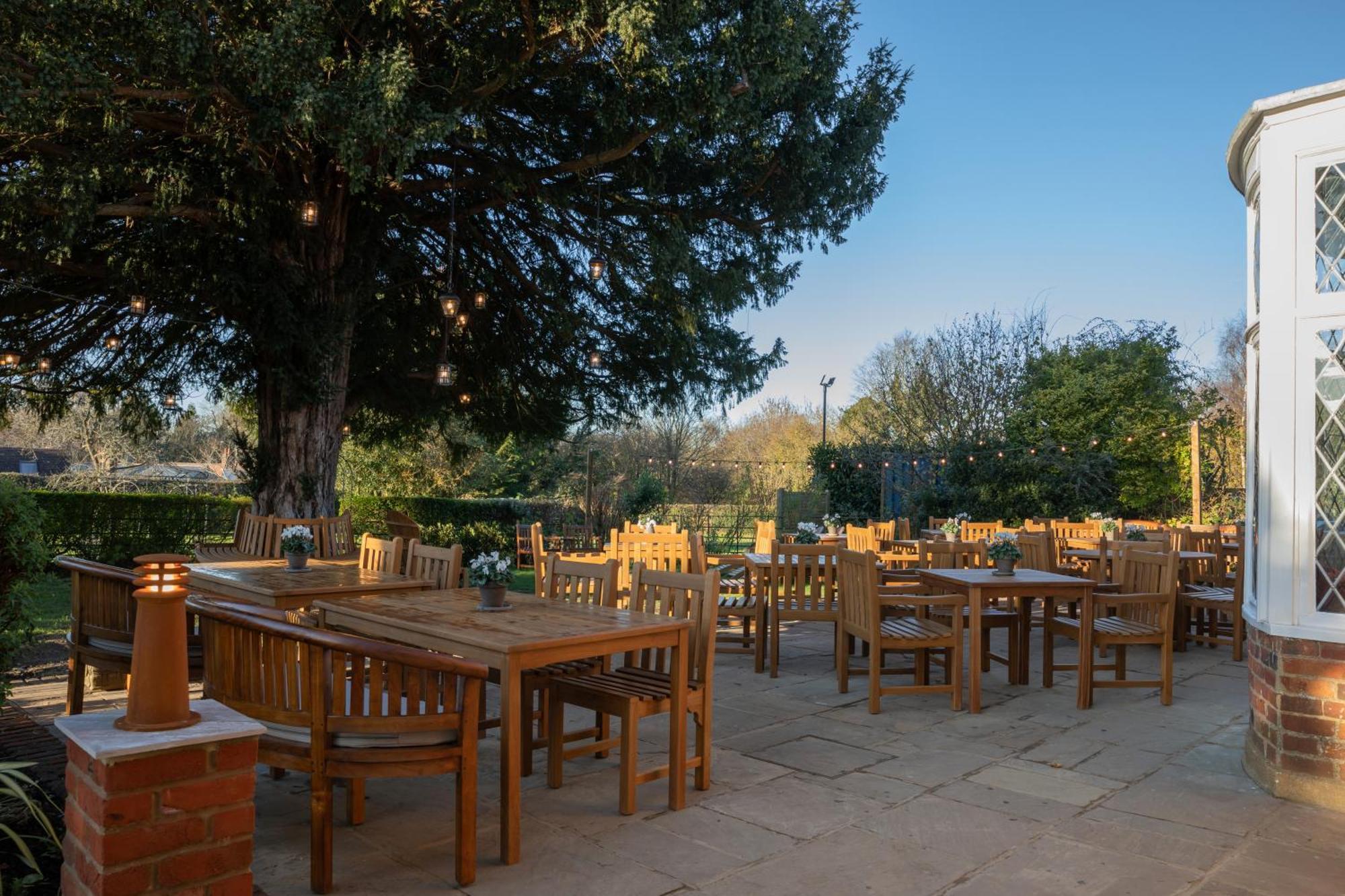 Bedford Arms Hotel Rickmansworth Esterno foto